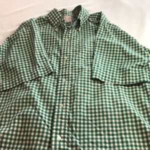 🦩Brooks Brothers men’s short sleeve shirt 16 1/2